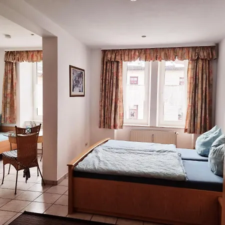 Casa de hóspedes Zimmervermietung Sat